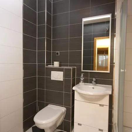 3193f Apartment *
