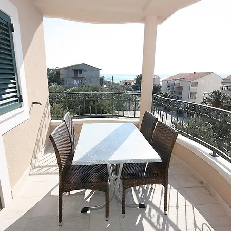 Apartment 3193f *